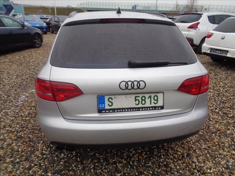 Audi A4 1,8 - fotka 4 z 16