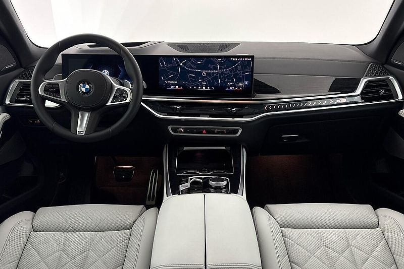 BMW X5 xDrive30d - fotka 17 z 30