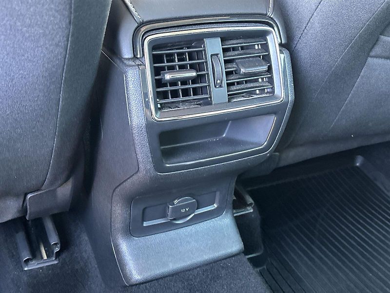 Škoda Karoq (2024) 2.0 TDI 4x4 DSG Fresh - fotka 28 z 31