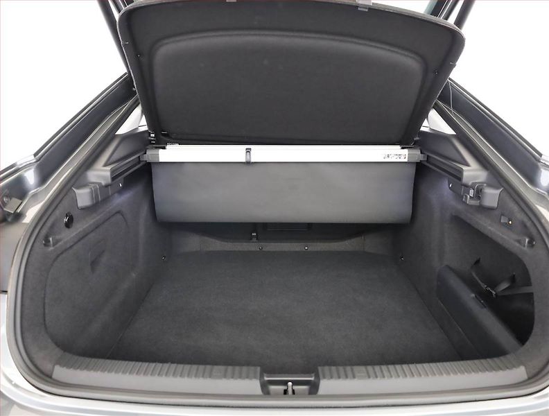 Škoda Superb (2025) 2.0 TDI - fotka 17 z 18