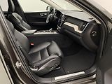 Volvo XC60 B4 AWD INSCRIPTION AUT  - náhled 24