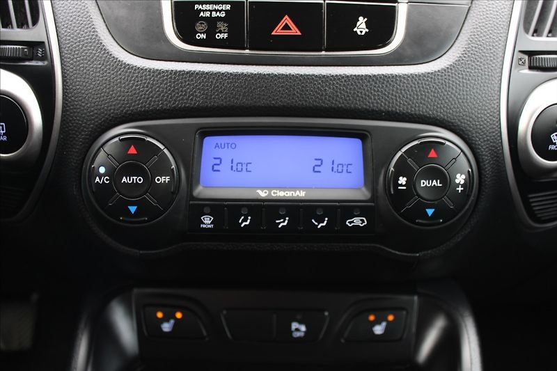 Hyundai ix35 1,6 i  ČR,TAŽNÉ,TRIKOLOR PLUS - fotka 13 z 27