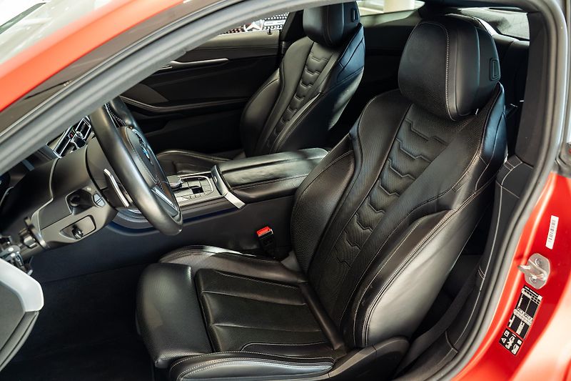 BMW Řada 8 (2023) M850 i xDrive Coupe/360/TOP - fotka 12 z 17