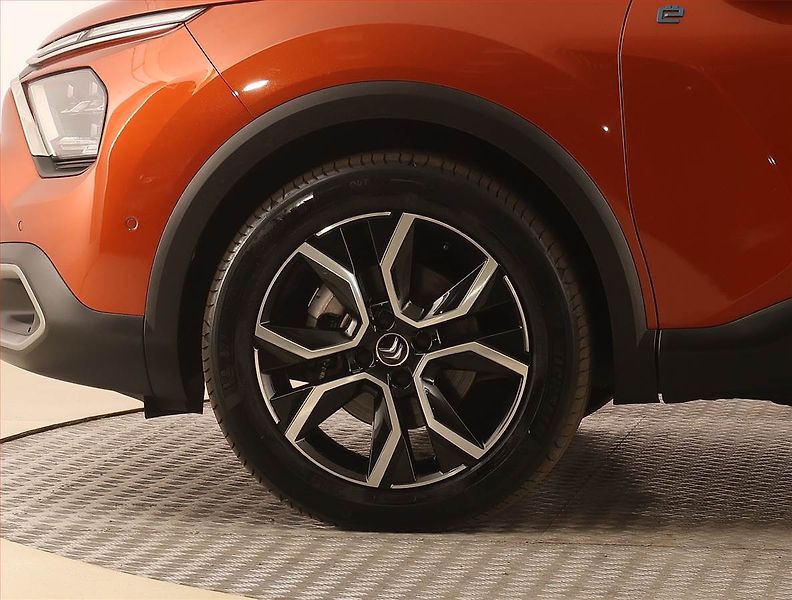 Citroën ë-C4 (2022) Shine 50 kWh, SoH 94% - fotka 15 z 27