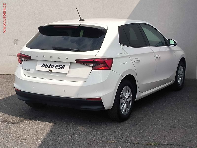 Škoda Fabia (2022) 1.0 TSi, ČR, Style, LED - fotka 4 z 24