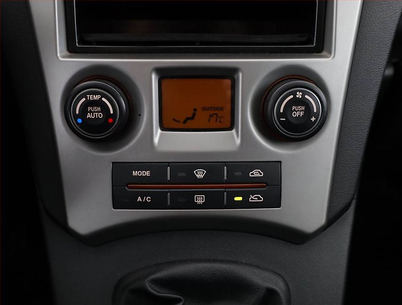 Kia Carens (2008) 2.0 CRDi, Tažné, CZ doklady - fotka 11 z 15