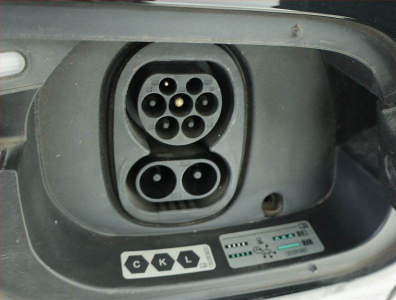 Volkswagen ID.5 (2022) Pro Perf. (82 kWh), SoH 95% - fotka 18 z 19