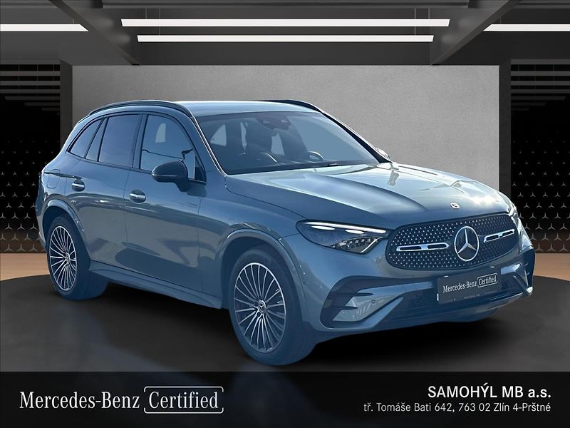 Mercedes-Benz GLC 300 4MATIC AMG linie - fotka 7 z 13