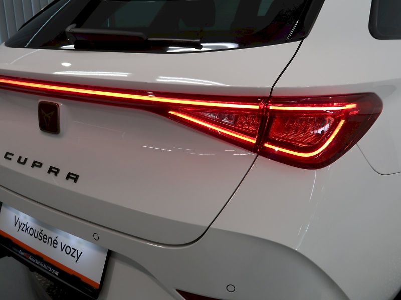 Cupra Leon (2024) VZ 2.0TSI 228KW 4x4 - fotka 11 z 42