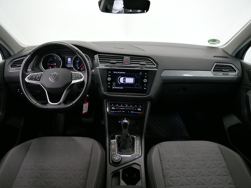 Volkswagen Tiguan - fotka 5 z 28