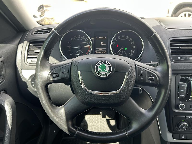 Škoda Yeti (2011) 2.0 TDi 103 KW DSG 4x4 - fotka 18 z 34