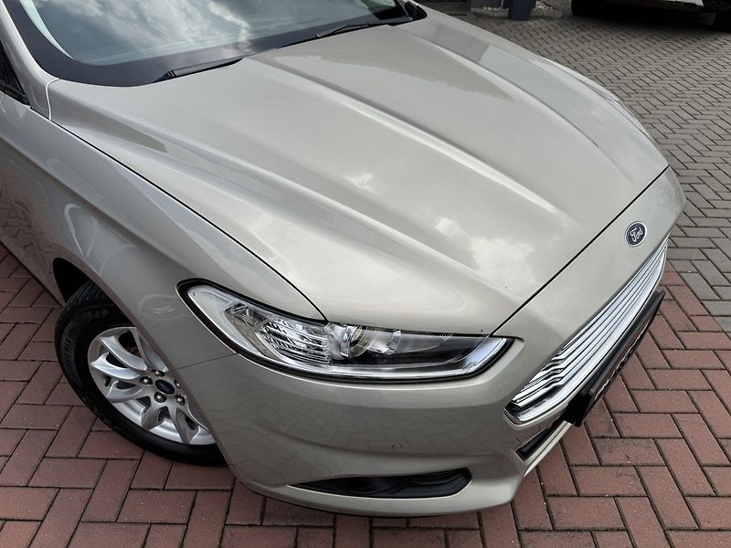 Ford Mondeo (2016) 2.0TDCi Navi Blis Kamera - fotka 36 z 47