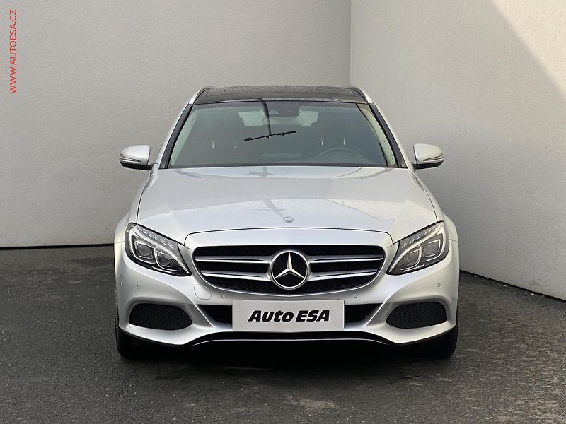 Mercedes-Benz Třídy C (2016) 2.2CDi, AT, park. kamera - fotka 2 z 22