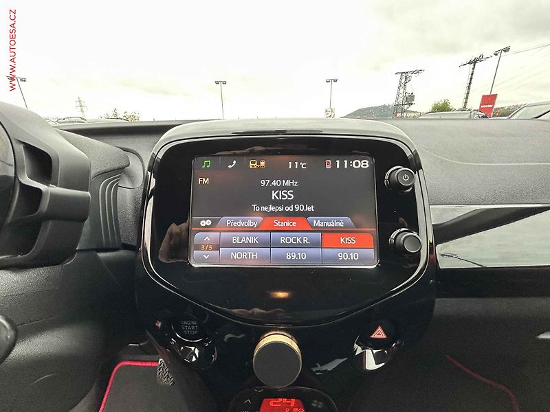 Toyota Aygo (2018) 1.0i, ČR, AT, klima - fotka 15 z 17
