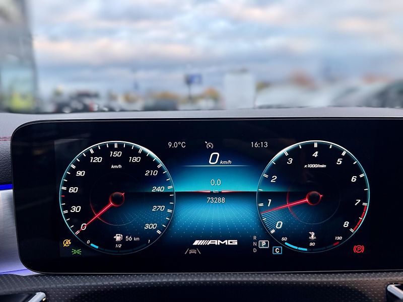 Mercedes-Benz CLA (2020) 45 4MATIC+ kupé - fotka 31 z 46