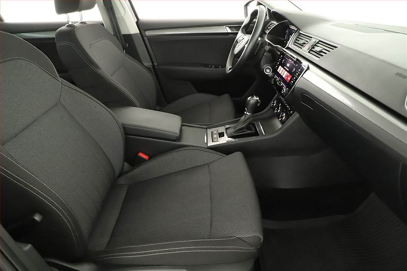 Škoda Superb (2024) Style 1.5 TSI - fotka 7 z 16