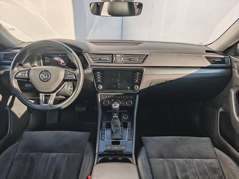 Škoda Superb Style 7DSG 2,0TDI - fotka 12 z 27