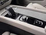 Volvo V60 B4 DARK PLUS CZ 1.maj - náhled 28