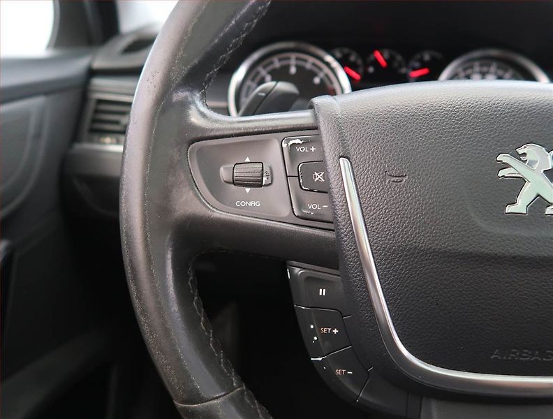 Peugeot 508 (2012) 2.0 HDi, Automat, po STK - fotka 16 z 21