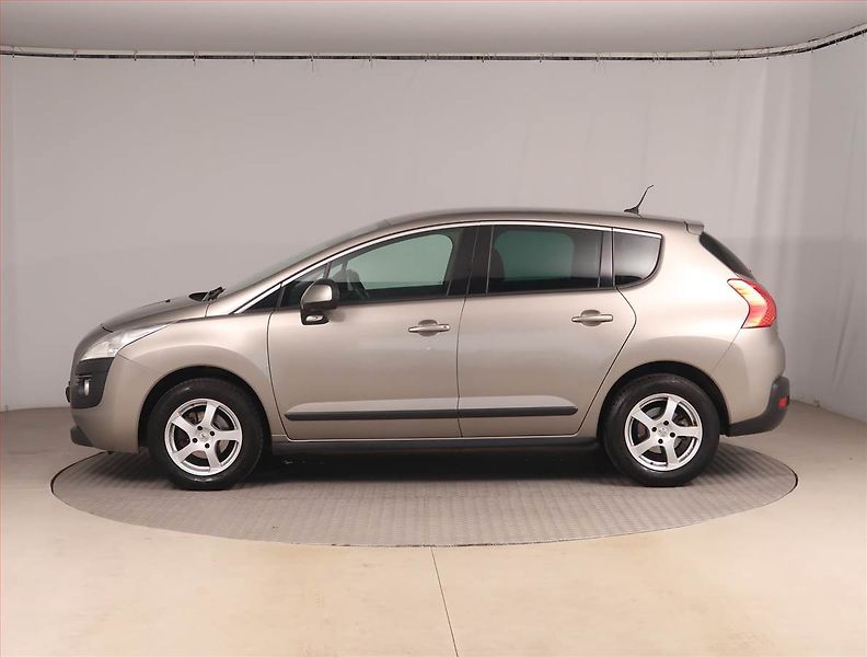 Peugeot 3008 (2010) 1.6 HDi, Tempomat - fotka 3 z 14
