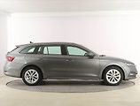 Škoda Octavia (2023) 2.0 TDI, Automat, ČR,1.maj - náhled 6