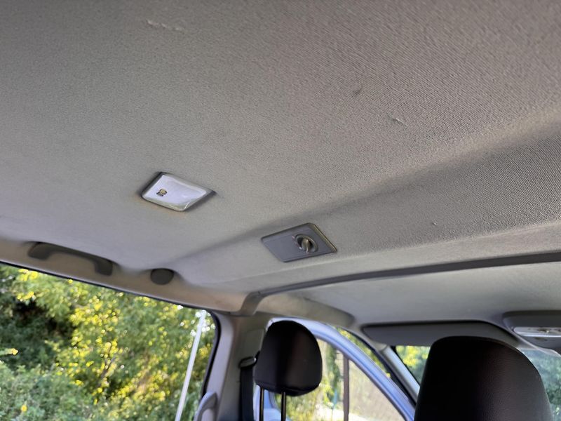 Renault Trafic 2.0DCI 84Kw L1 2x boční dveře - fotka 18 z 23