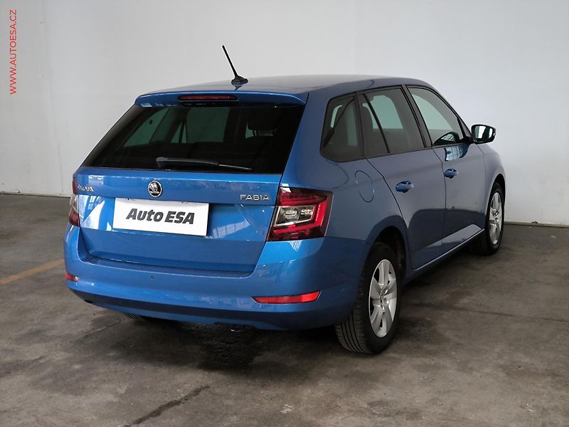 Škoda Fabia (2019) 1.0 TSi, Style, LED, navi - fotka 6 z 18
