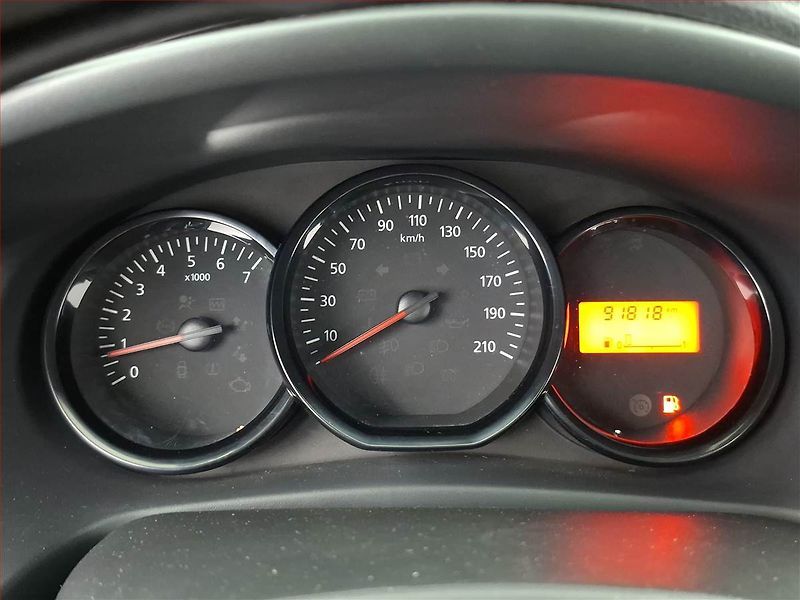 Dacia Sandero (2013) 1.2 16V, nová STK, CZ doklady - fotka 11 z 14