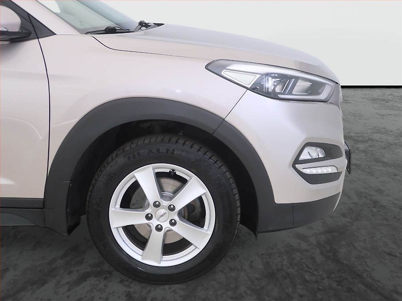 Hyundai Tucson (2016) Trikolor 1.7 CRDi, Serv.kniha - fotka 14 z 17