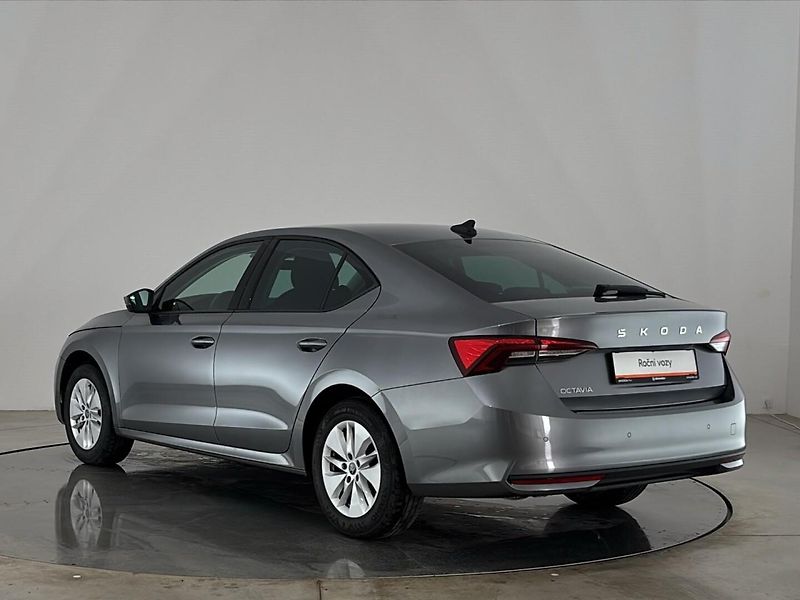 Škoda Octavia Selection - fotka 15 z 28