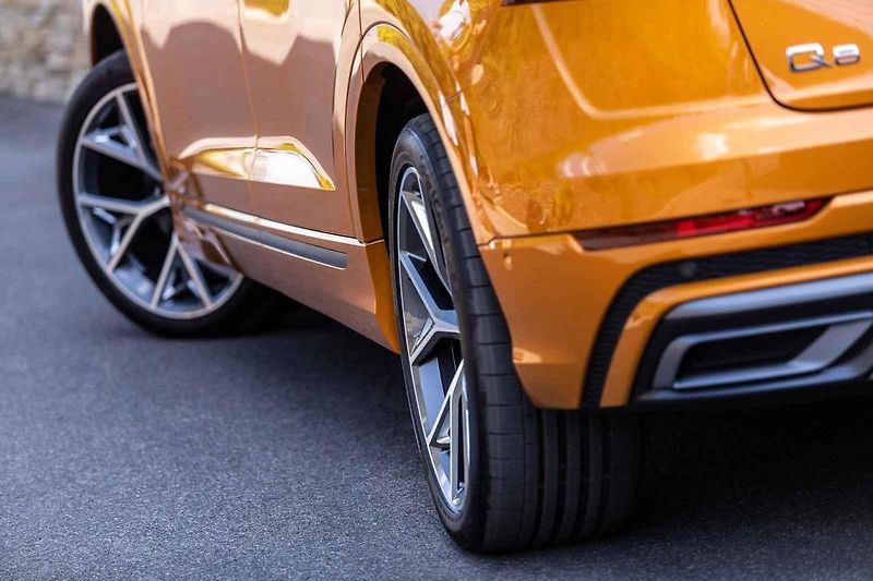 Auto jsme zkoušeli na silnicích v berounském okrese