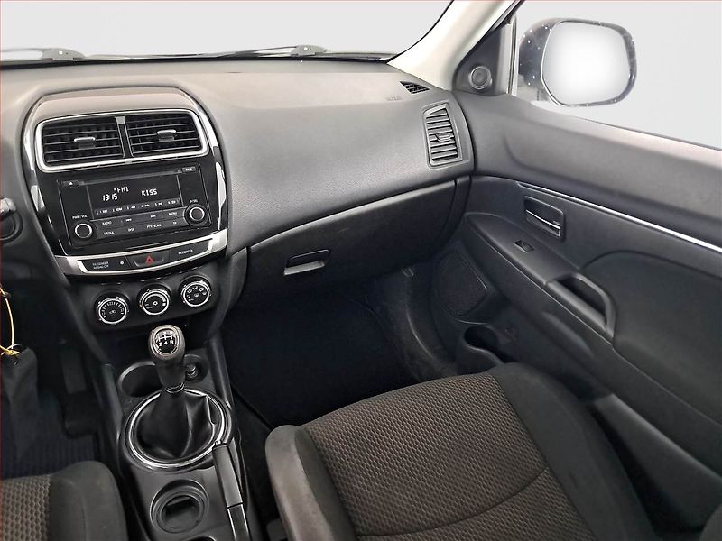 Mitsubishi ASX (2015) 1.6 MIVEC, ČR,1.maj, Tempomat - fotka 8 z 16