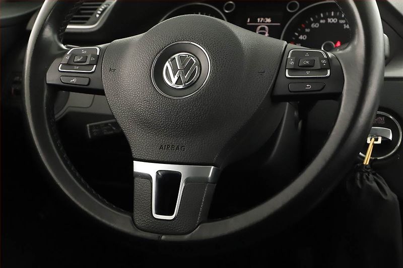 Volkswagen Passat (2014) 2.0 TDI, Navi, Tempomat - fotka 8 z 18