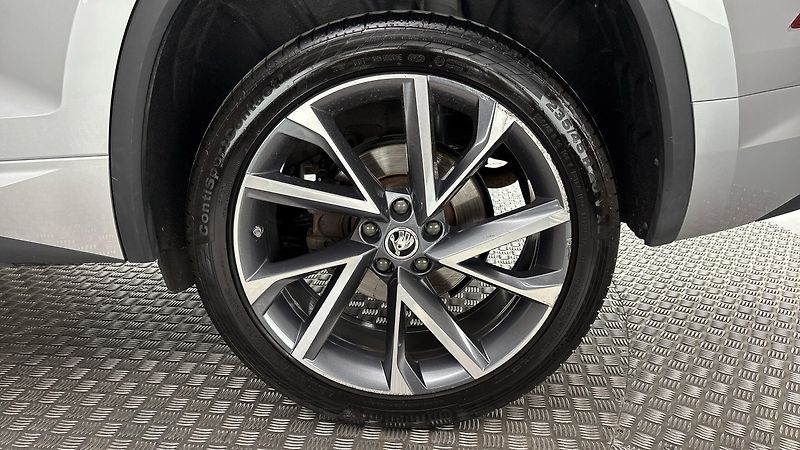 Škoda Kodiaq 2.0 TDI DSG 4x4 Sportline - fotka 19 z 29