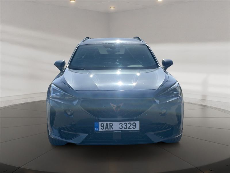 Cupra Formentor 2,0 TSI DSG - fotka 2 z 11