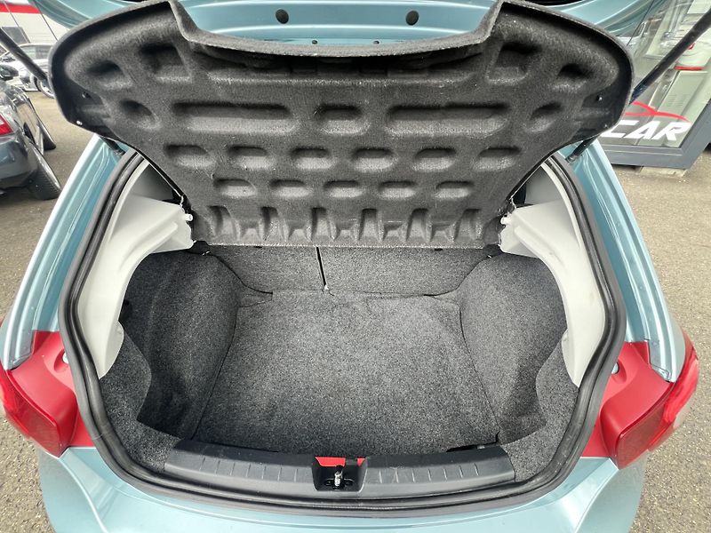 Seat Ibiza 1.4i 16v 63kw KLIMA PŮVOD ČR - fotka 24 z 37
