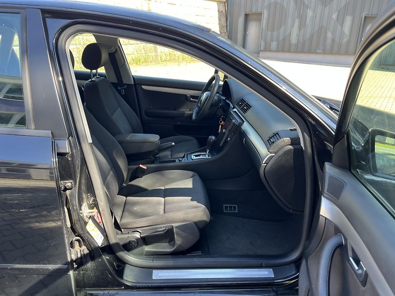 Audi A4 2,7 TDI V6 /132 kW /  - fotka 22 z 31
