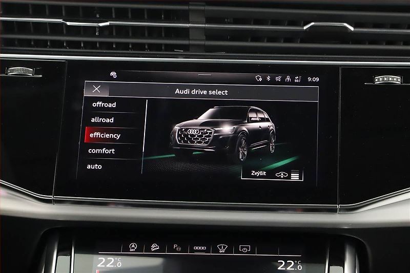 Audi Q7 (2026) 50 TDI, Vzduch, Head Up - fotka 13 z 20