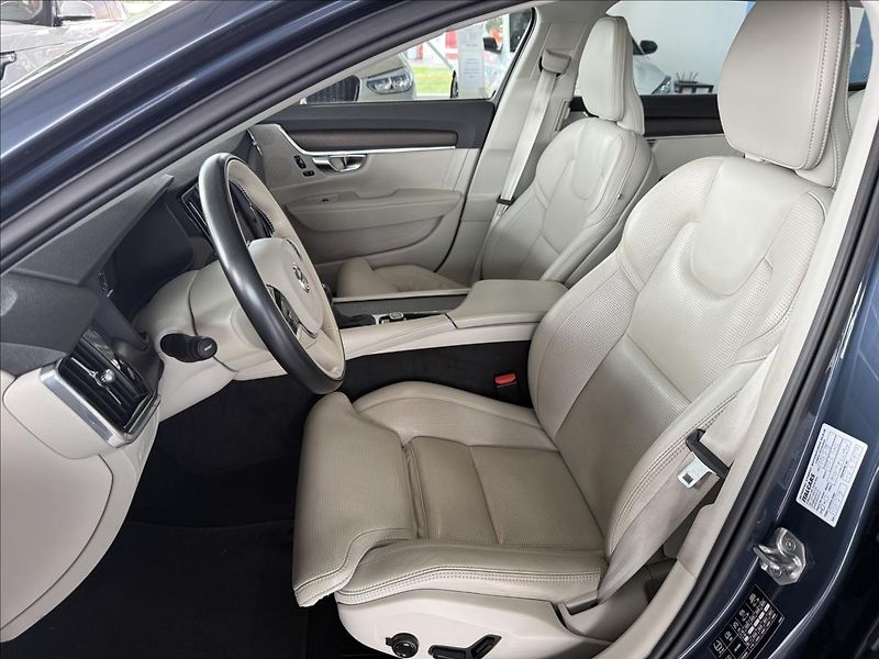 Volvo V90 2,0   173kW,CROSSCOUNTRY,SERVI - fotka 35 z 35