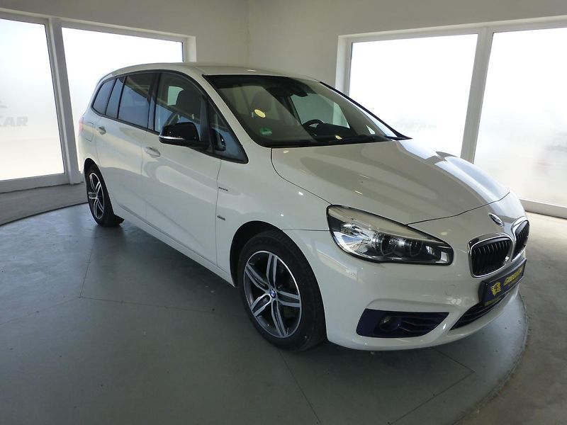 BMW Řada 2 (2016) 2,0D*NAVI*ALU*VYHŘ.SED*M.PAKET - fotka 3 z 31