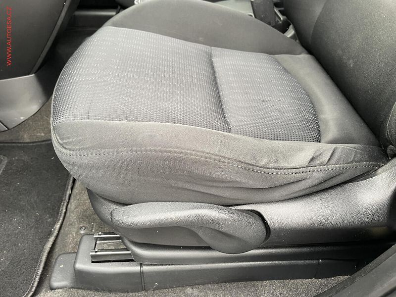 Mazda 5 (2010) 1.8 i, Xenon. výhřev sed - fotka 21 z 21