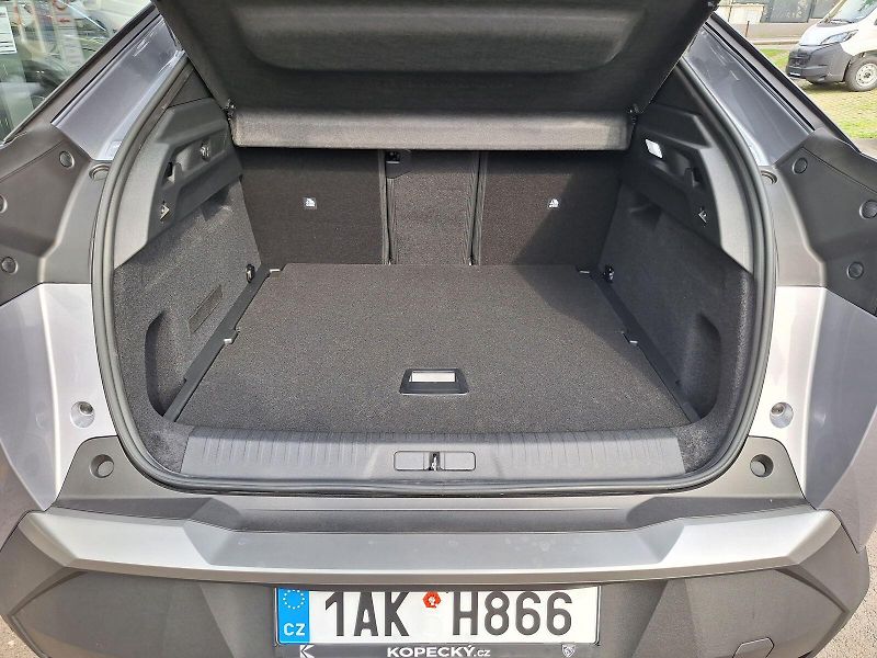 Peugeot 3008 (2025) ALLURE Hybrid 145 e-DCS6 - fotka 5 z 20