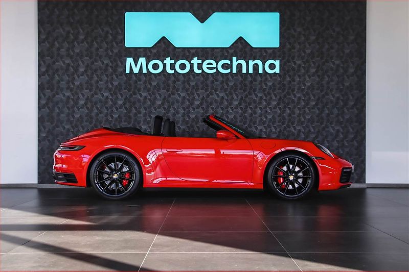 Porsche 911 (2024) Carrera S - fotka 6 z 23