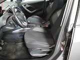 Peugeot 2008 (2017) 1.2 PT, 2.maj,ČR, servis - náhled 9