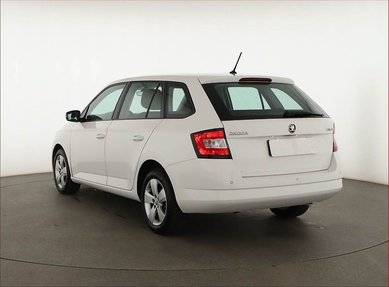 Škoda Fabia (2018) Ambition Plus 1.0 TSI - fotka 4 z 12