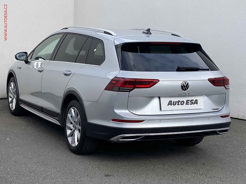 Volkswagen Golf (2021) 2.0 TDi 4x4, 1.maj,ČR - fotka 6 z 21