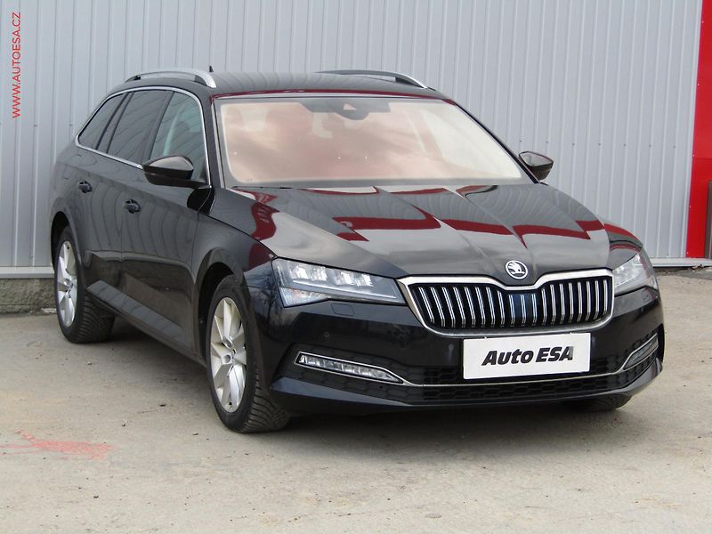 Škoda Superb (2021) 2.0 TDi, Style, DSG, LED - fotka 1 z 21