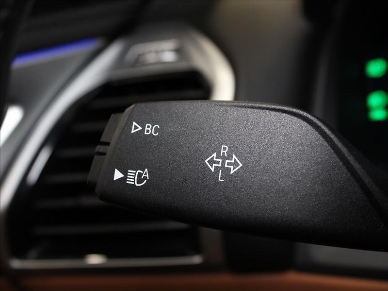 BMW Řada 8 M850I B&O Laser 1.maj.ČR   4,4 - fotka 28 z 41