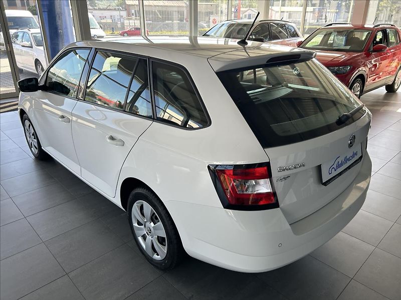 Škoda Fabia 1,0   TSI 70kW,AMBITION,SERVIS - fotka 4 z 17