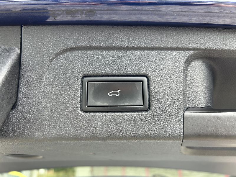 Volkswagen Touran (2021) 2.0 TDi 110KW DSG  - fotka 12 z 31
